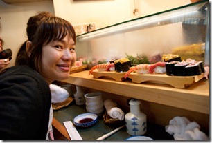 tsukiji-fish-market-daiwa-sushi tsukiji-fish-market-daiwa-sushi