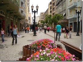 rua-das-flores-curitiba rua-das-flores-curitiba